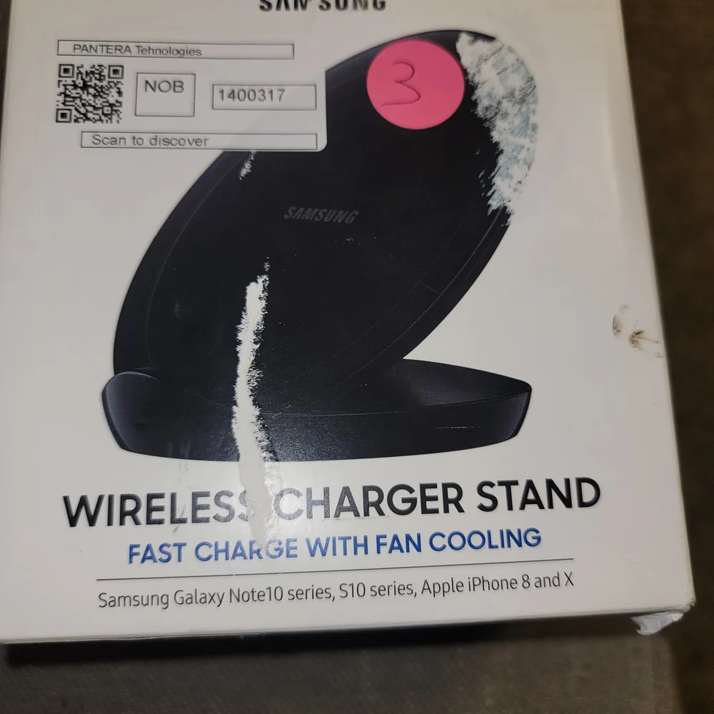Samsung Black Wireless Charging Stand with Fan Cooling